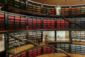 Picture of a library with everything organised beautifully